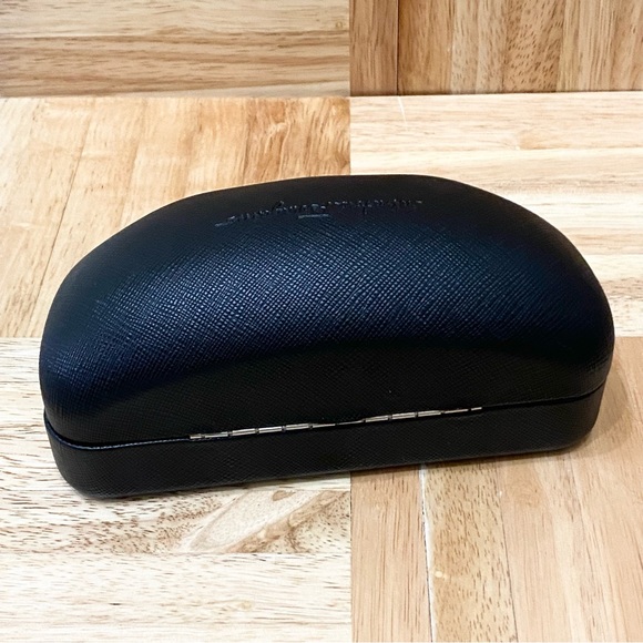 Salvatore Ferragamo Black Textured Oversized Sunglass Hard Case with Wipe Cloth - Picture 6 of 11